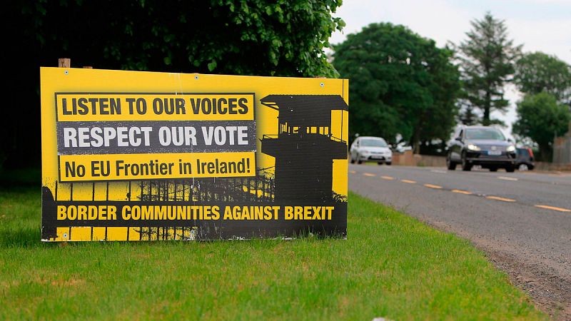 La "salvaguarda" sobre la frontera irlandesa, principal obstáculo para el acuerdo del 'Brexit'