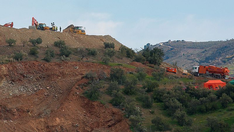 Los equipos de rescate de Julen se centran en la perforación de dos túneles verticales paralelos al pozo