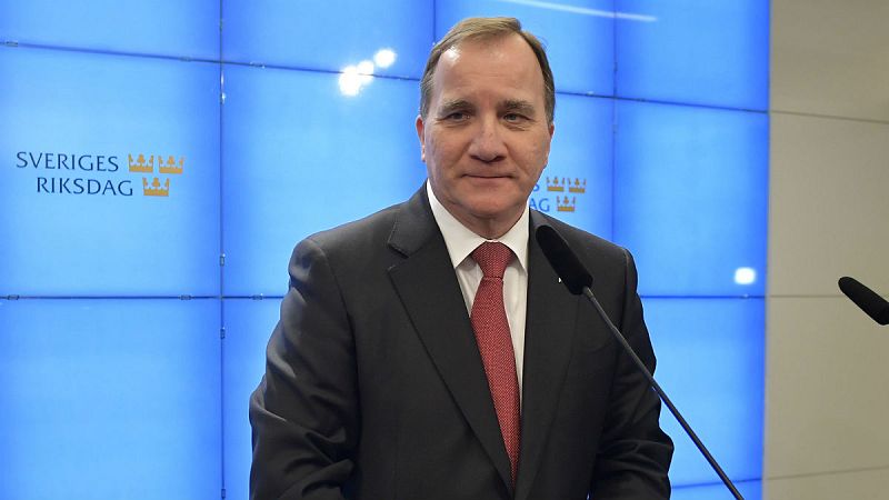 El Parlamento sueco aísla a la ultraderecha y elige primer ministro al socialdemócrata Stefan Löfven 