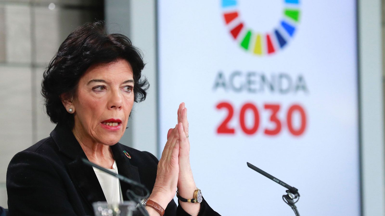 La ministra portavoz del Gobierno, Isabel Celaá.