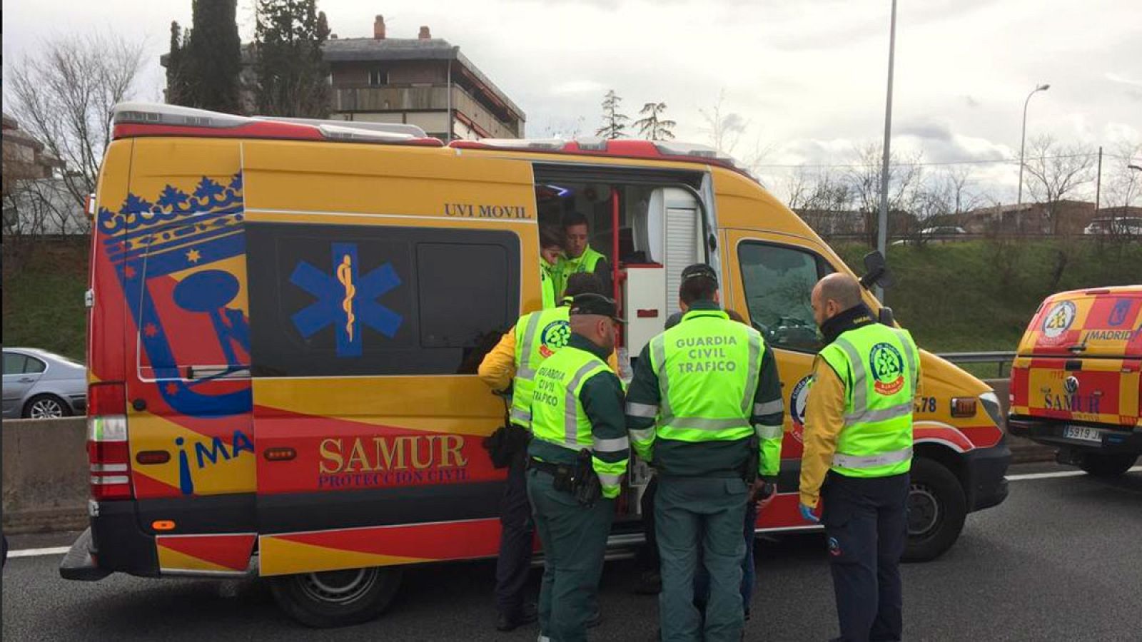 El taxista atropellado por un VTC en Madrid ingresó "muy grave" en hospital