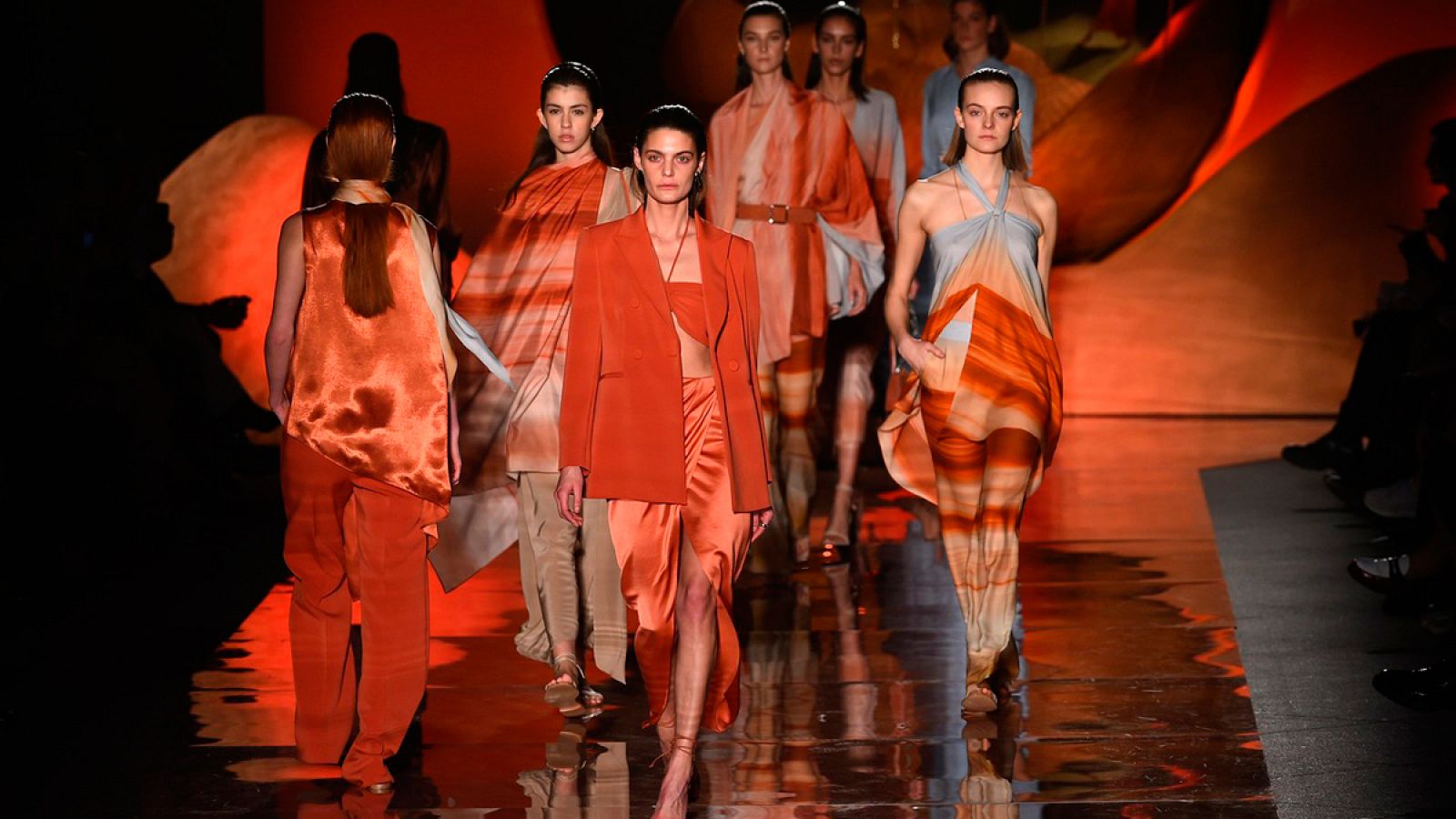 Desfile de Pedro del Hierro