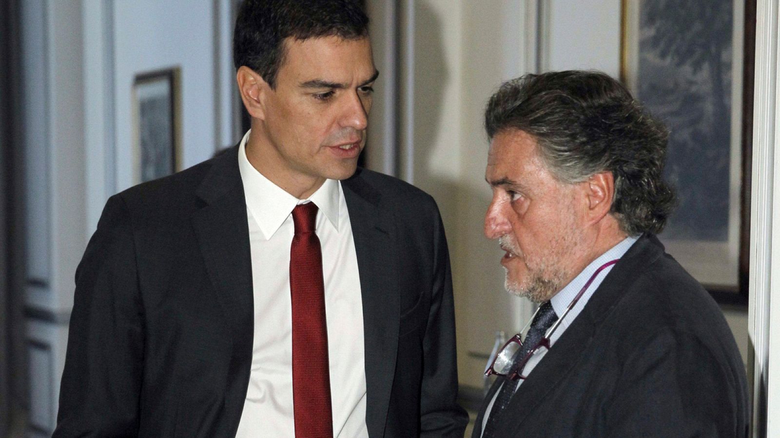 Pepu Hernández junto a Pedro Sánchez en una imagen de 2014.