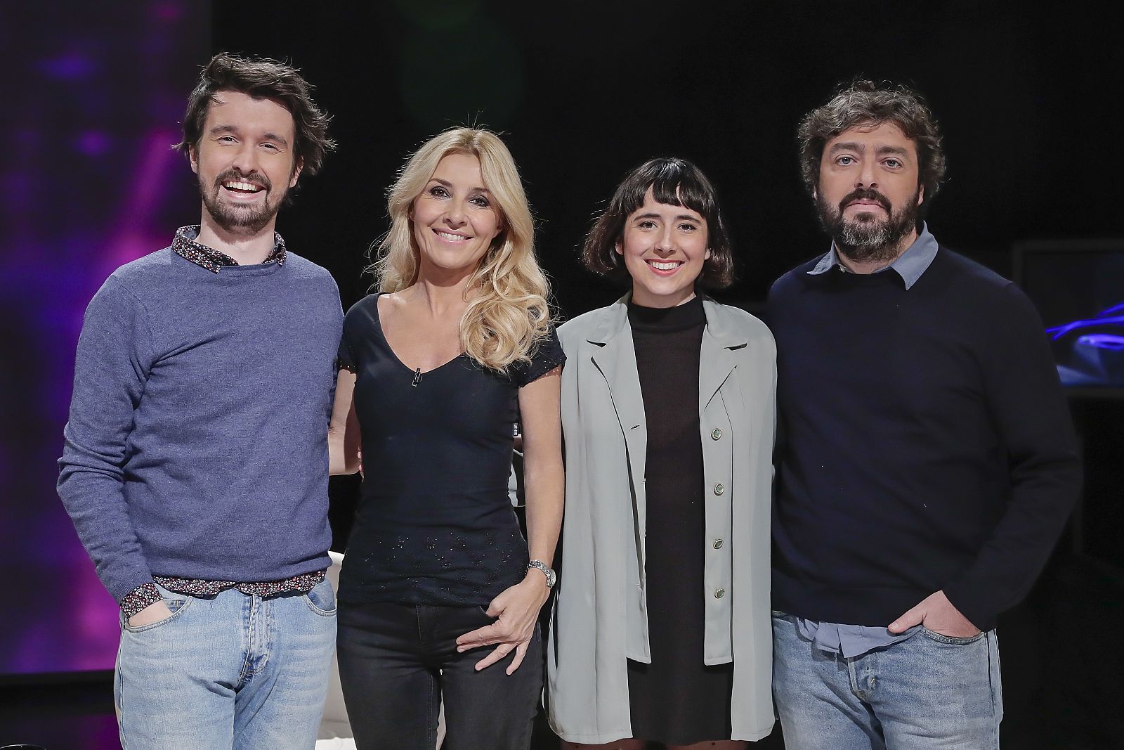 Cayetana Guillén Cuervo con el director y los protagonistas de la cinta: Santiago Alverú y Macarena Sanzor y los protagonistas de la cinta: Santiago Alverú y Macarena Sanz