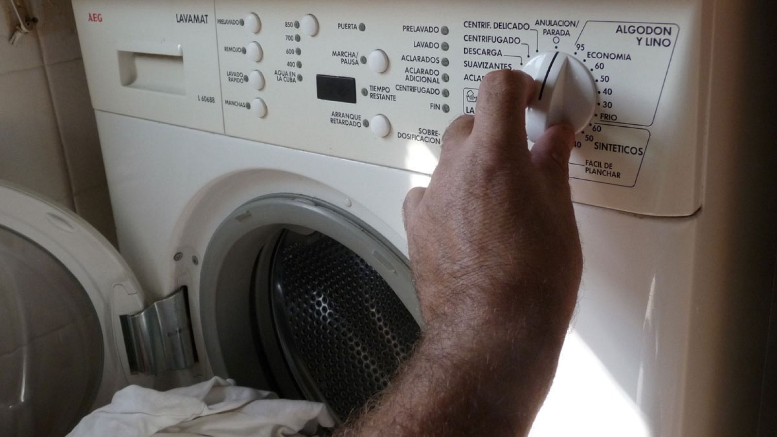 Las sustancias empleadas en las tareas domésticas provocan que los niveles de calidad del aire interior de los hogares se asemejen a los de una ciudad muy contaminada.