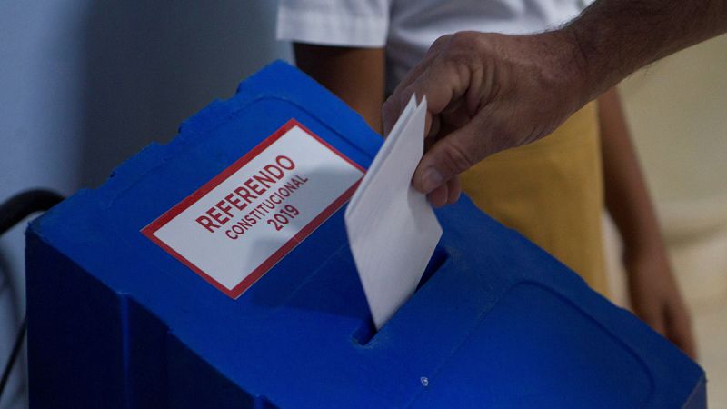 Cuba mide el desapego al sistema comunista en el referéndum de la nueva Constitución
