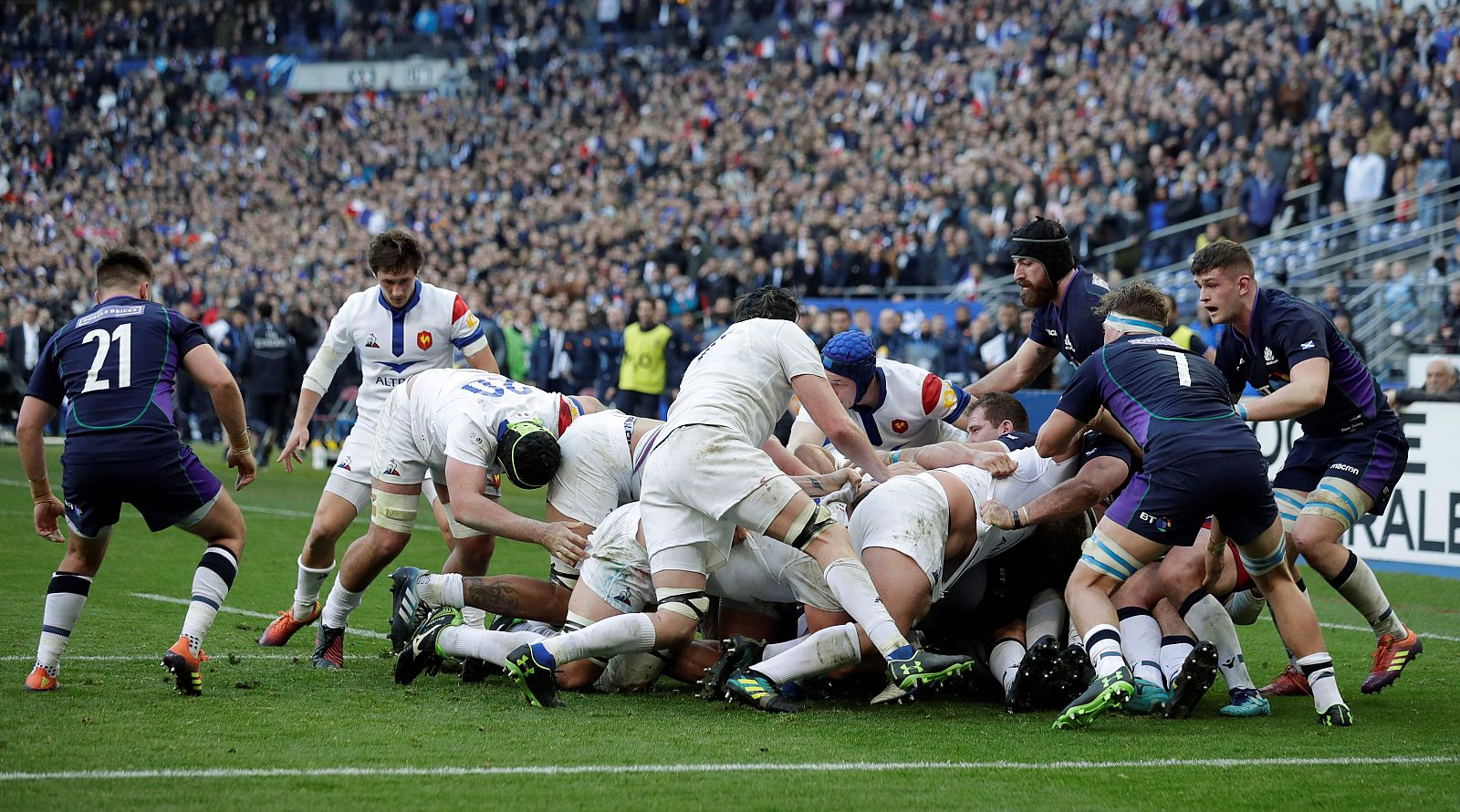 Imagen del partido entre Francia y Escocia disputado en Saint-Denis.