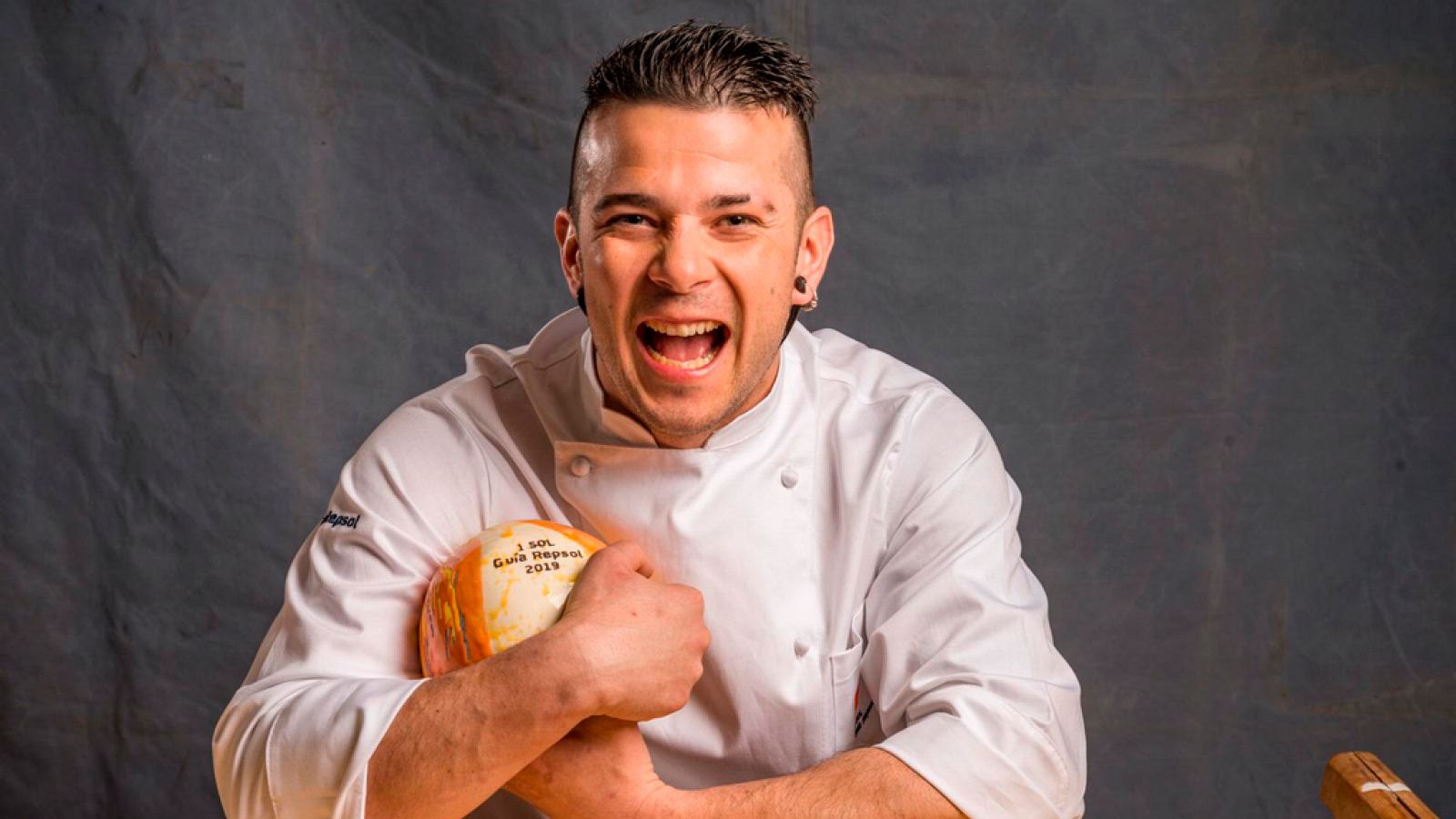 Carlos Maldonado recibe su primer Sol de la Guía Repsol