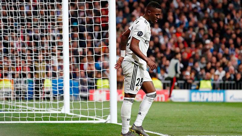 Vinicius Jr estará dos meses de baja tras lesionarse en el tobillo
