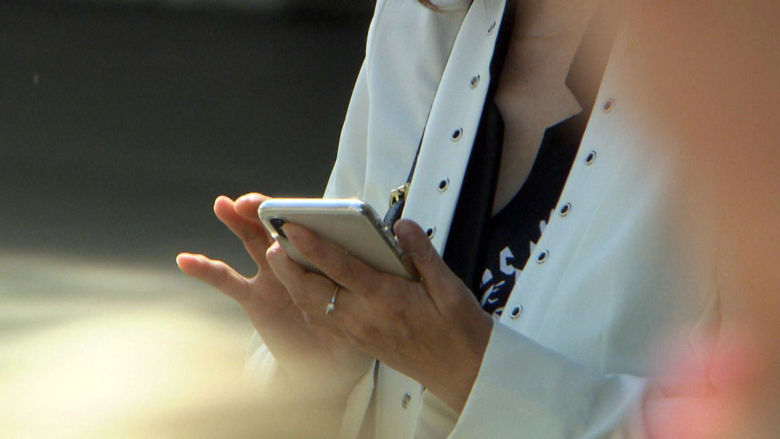 'Móviles, armas de adicción masiva', en 'Documentos TV'