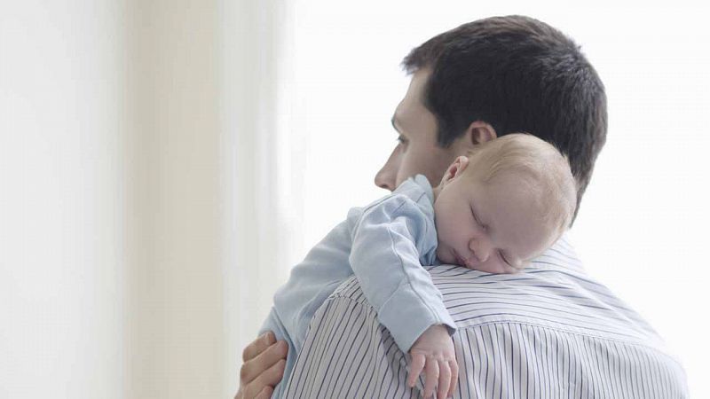 El Congreso tramitará la ampliación del permiso de paternidad