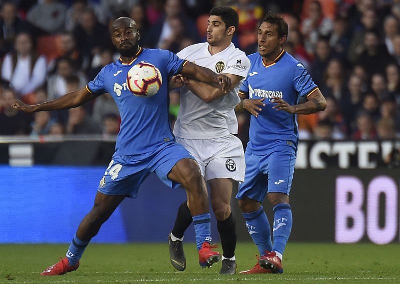 El Getafe resiste en Mestalla y se mantiene en Champions