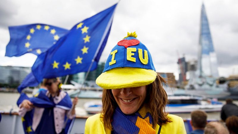 Cerca de dos millones y medio de personas piden en la web del Parlamento británico que se cancele el 'Brexit'