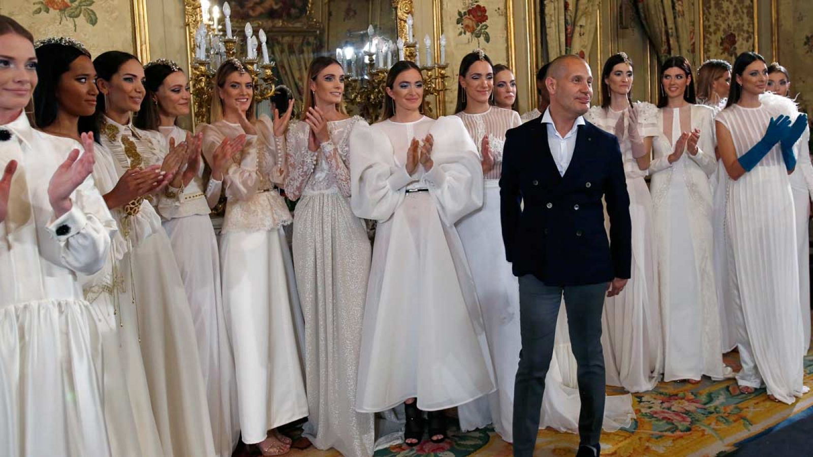 Desfile de Rafael Urquizar