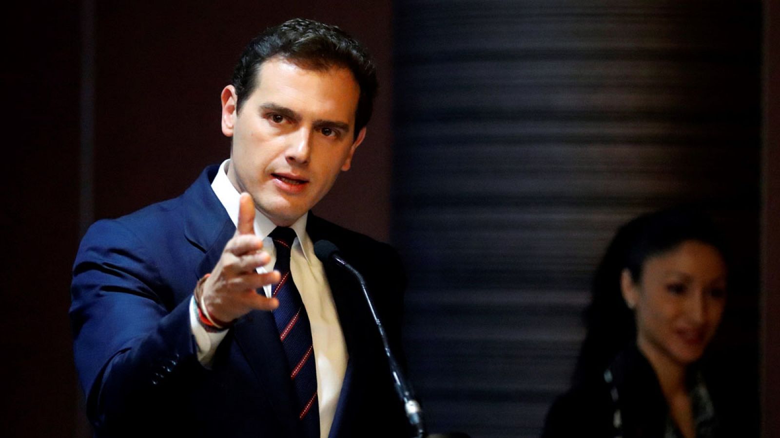 Rivera propone que las familias monoparentales o con dos hijos sean familias numerosas