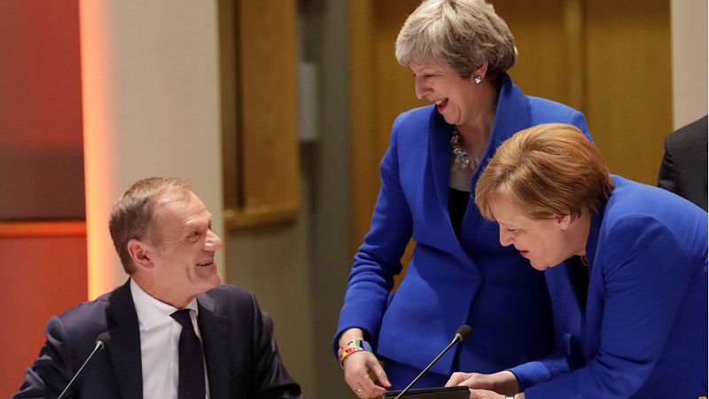 Los Veintisiete acuerdan con May una prórroga flexible del 'Brexit' hasta el 31 de octubre