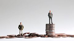 El nivel de vida de la clase media cae o se estanca y la de los ricos crece