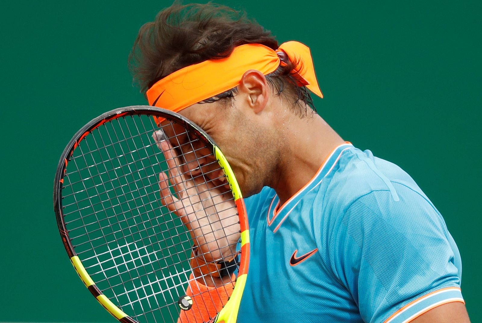 Rafa Nadal se lamenta tras fallar un punto en las semifinales frente al italiano Fabio Fognini.