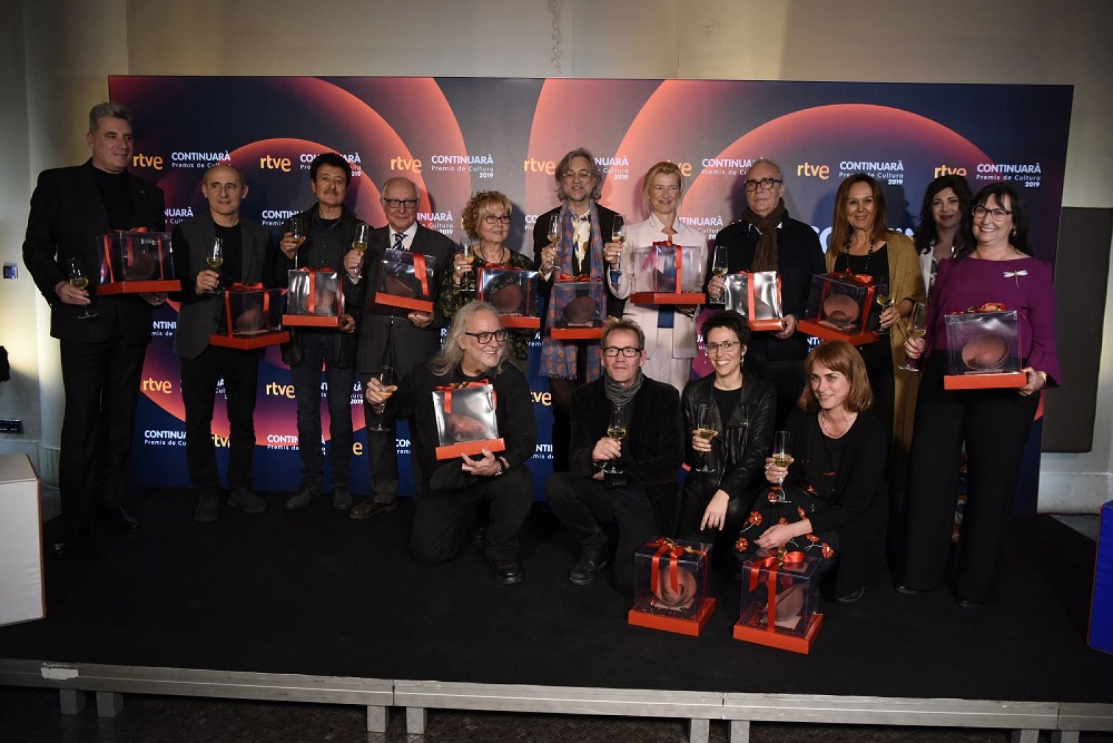 Foto de família premiats Continuarà 2019