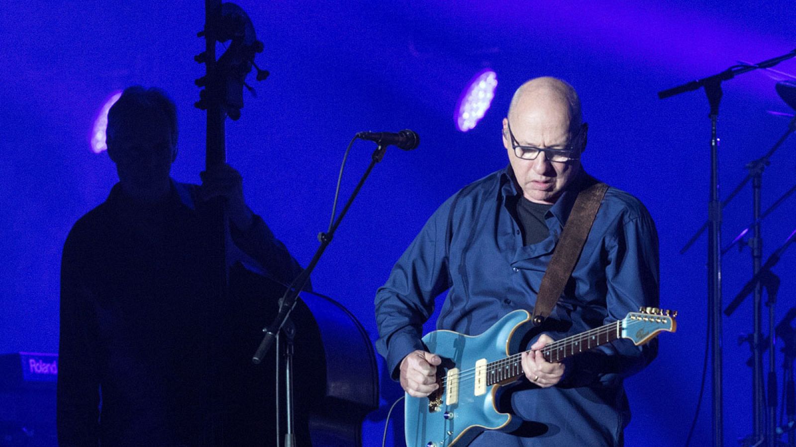 Mark Knopfler anuncia que se despide de las giras, en un concierto impecable en Barcelona