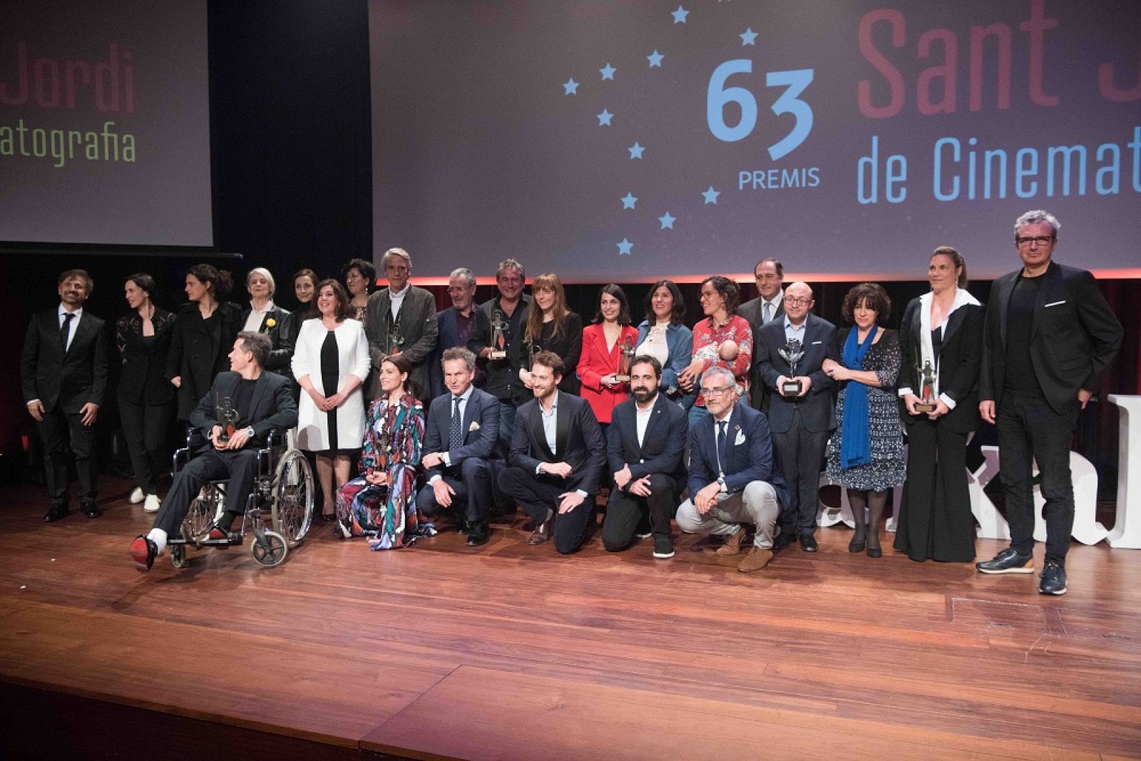 Foto de família dels Premis Sant Jordi 2019