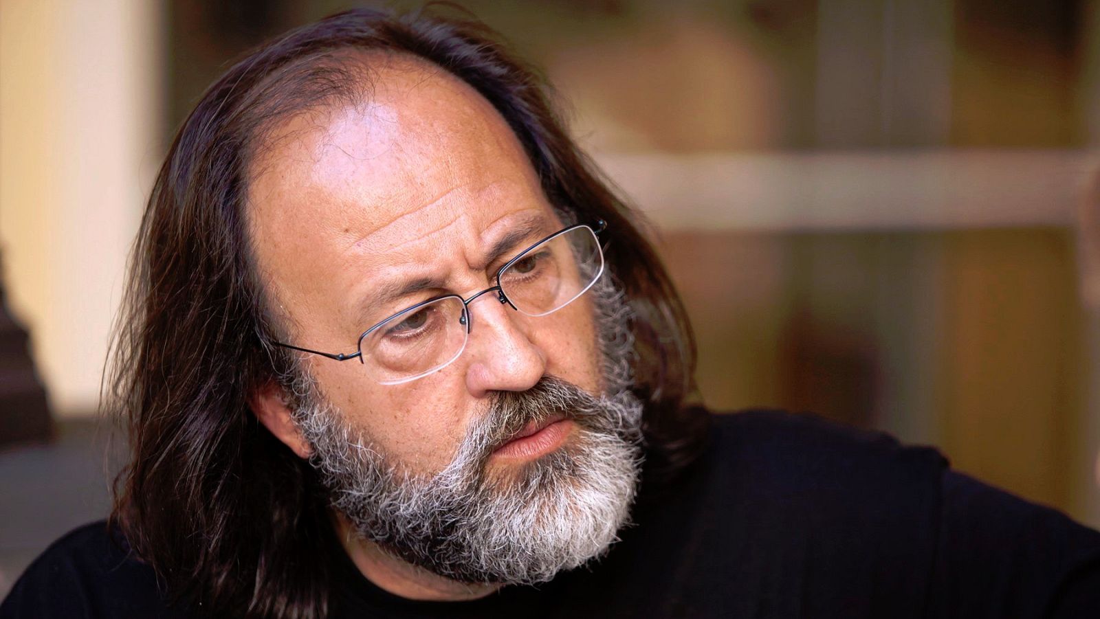 Imagen de archivo del naturalista, cineasta y documentalista Luis Miguel Domínguez.