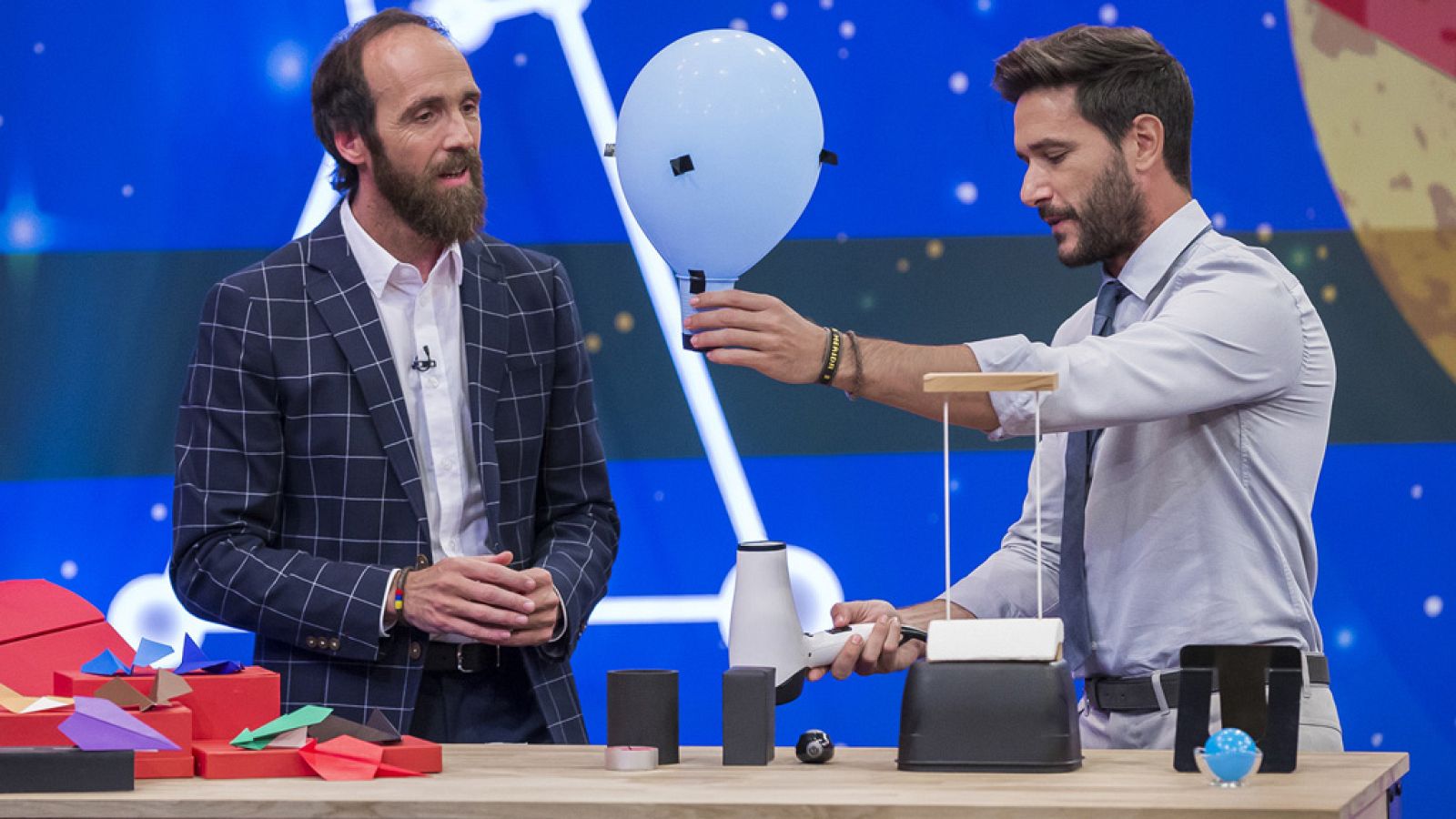 'Órbita Laika' enseña 'El arte de volar'