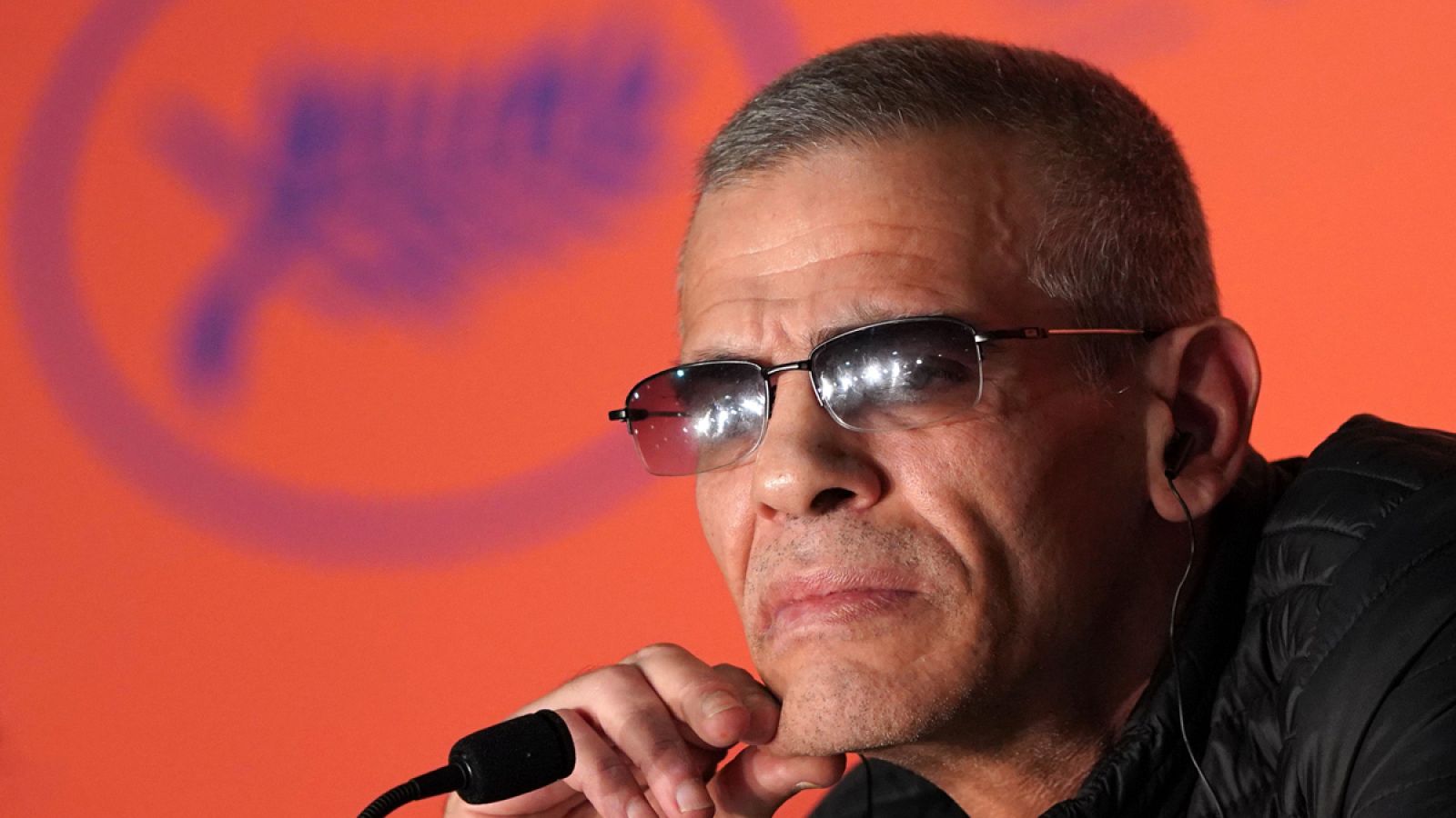 El director franco tunecino Abdellatif Kechiche durante la rueda de prensa en Cannes