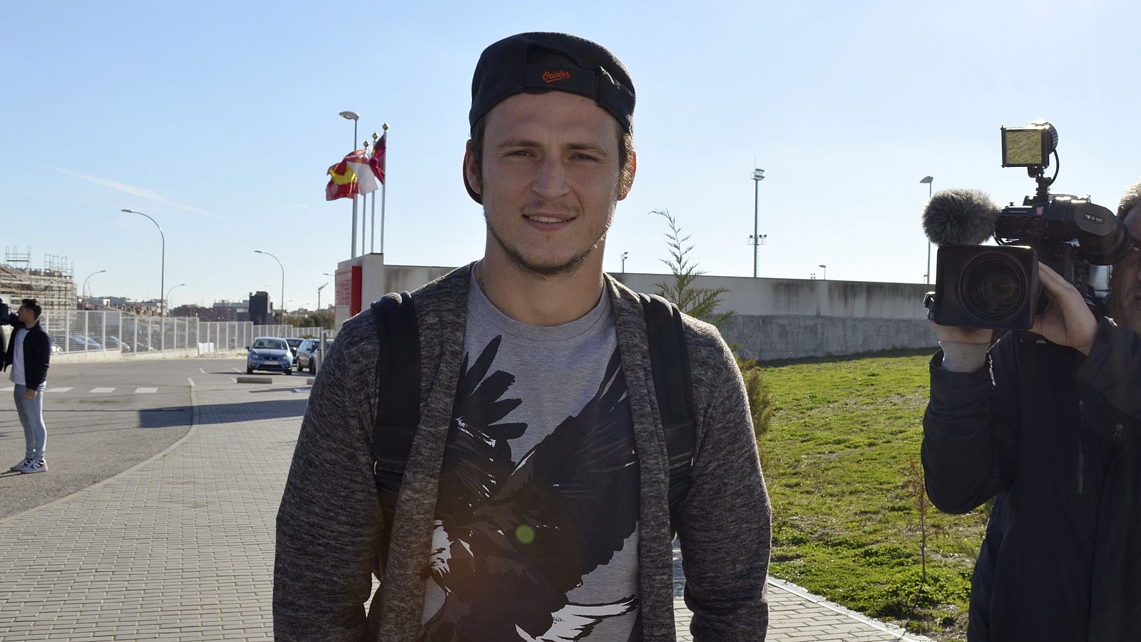 ZOZULYA LLEGA A LA CIUDAD DEPORTIVA DEL RAYO PARA RESOLVER SU FUTURO