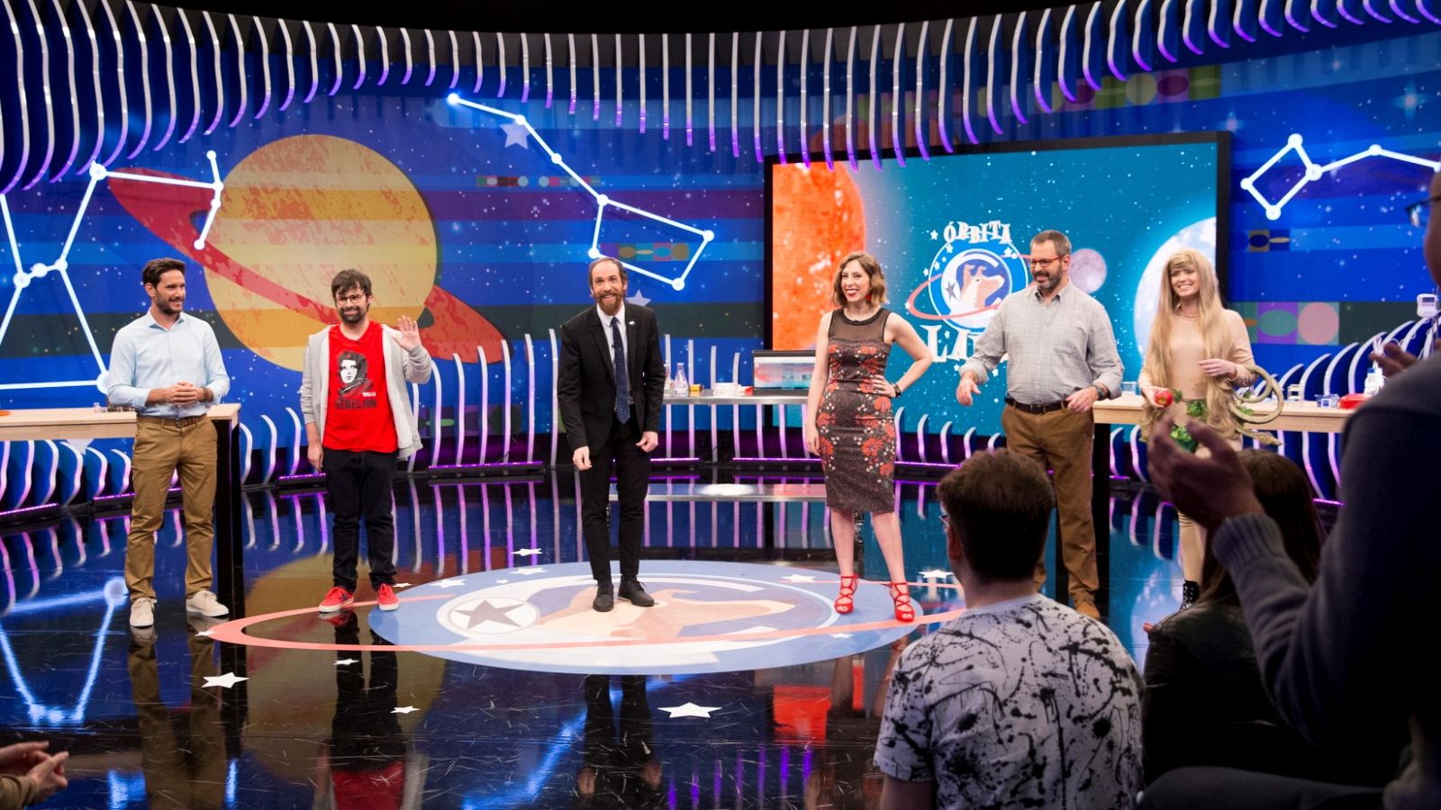 Los colaboradores y Edu despiden el programa de Órbita Laika Clima