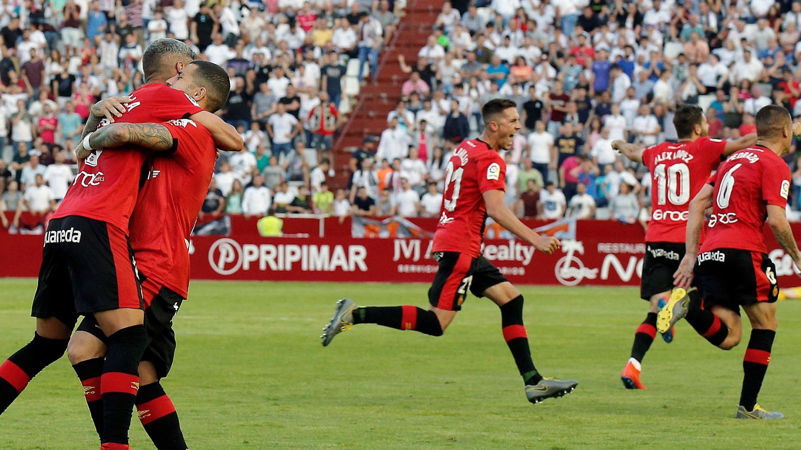 El Mallorca buscará el ascenso a Primera ante el Deportivo tras caer por la mínima en Albacete
