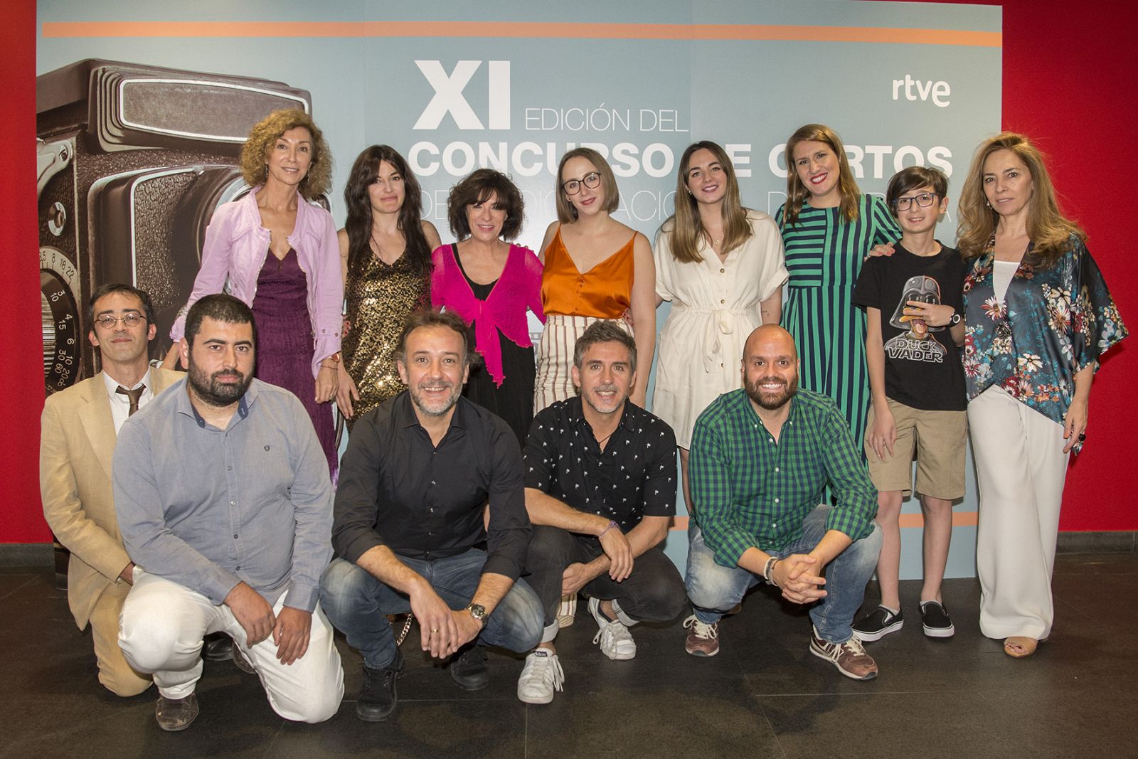 Foto de familia de los premiados