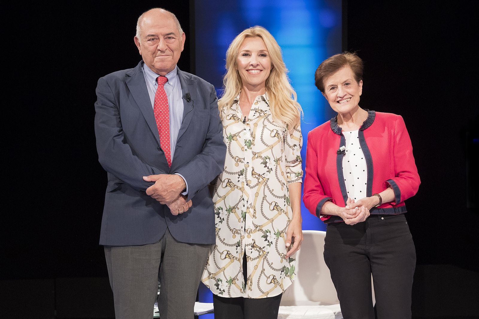 Cayetana Guillén Cuervo junto a Adela Cortina y José Antonio Marina.
