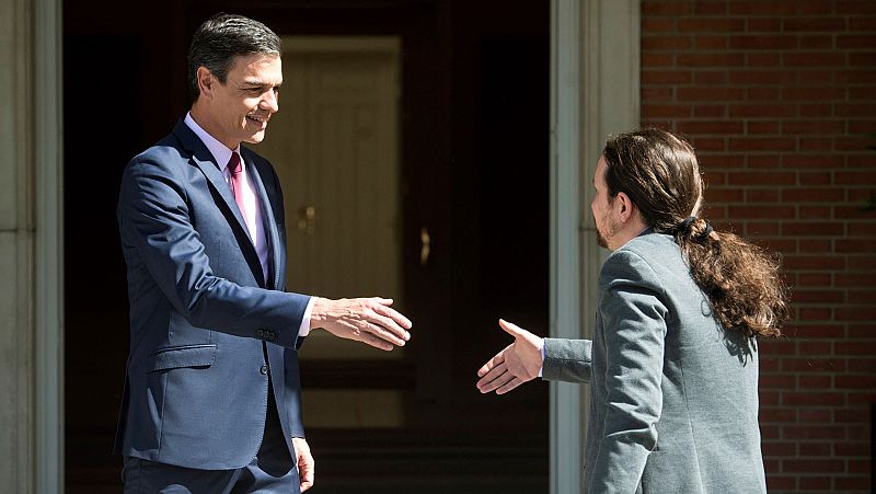 Iglesias no descarta votar en contra de la investidura y Sánchez insiste en que se presentará con o sin apoyos