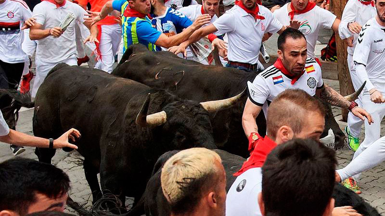 Los toros de la ganadería extremeña de Jandilla, en el encierro de 2018