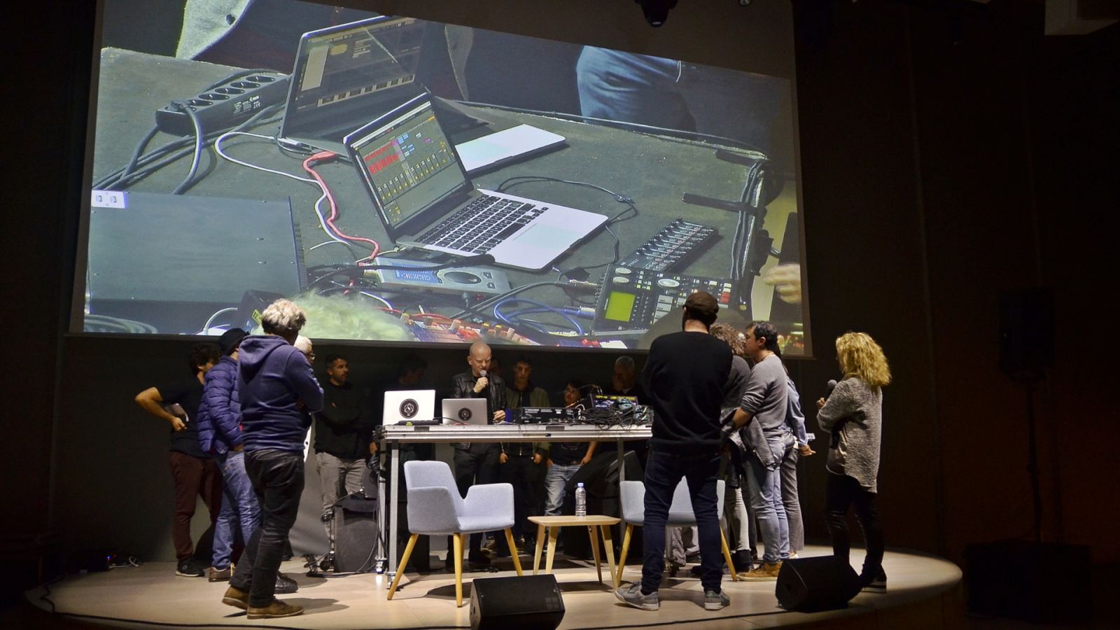 Atom Tm durante el especial 'Atmósfera' desde el Centro Botín de Santander