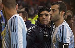 Maradona debuta con buen pie en Glasgow
