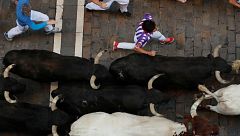 Cuarto encierro de San Fermín ordenado y vertiginoso con los peligrosos toros de Jandilla