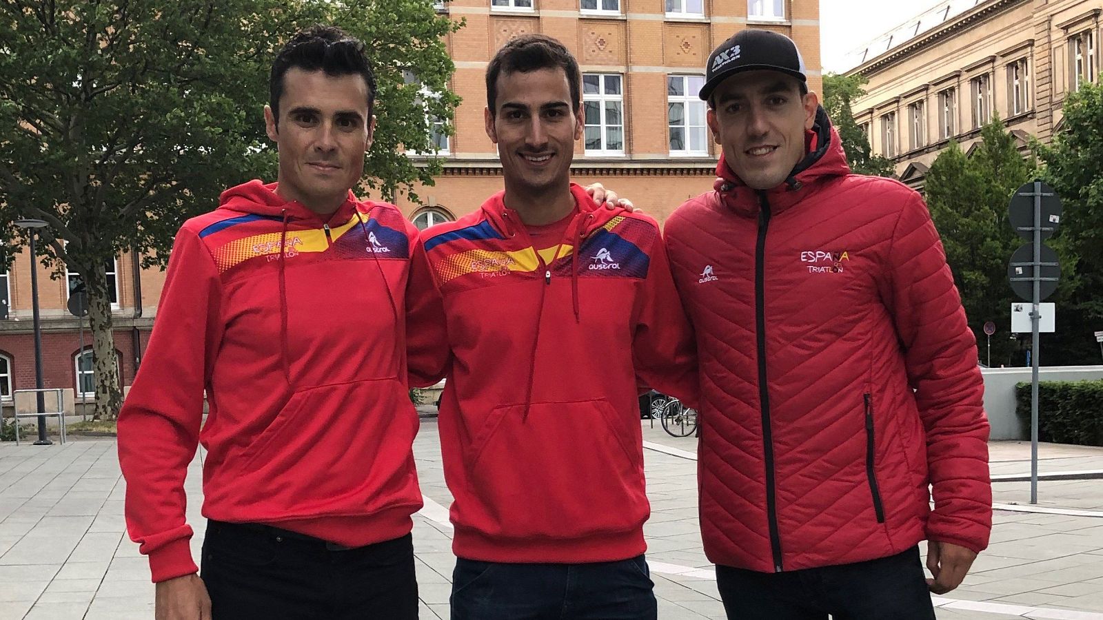 GÃ³mez Noya, Mola y Alarza: los tenores del 'tri' espaÃ±ol ya estÃ¡n en Hamburgo