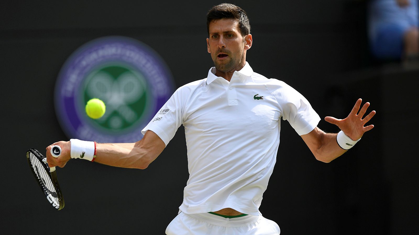 Djokovic arrolla a Humbert y se cita con Goffin en cuartos de final