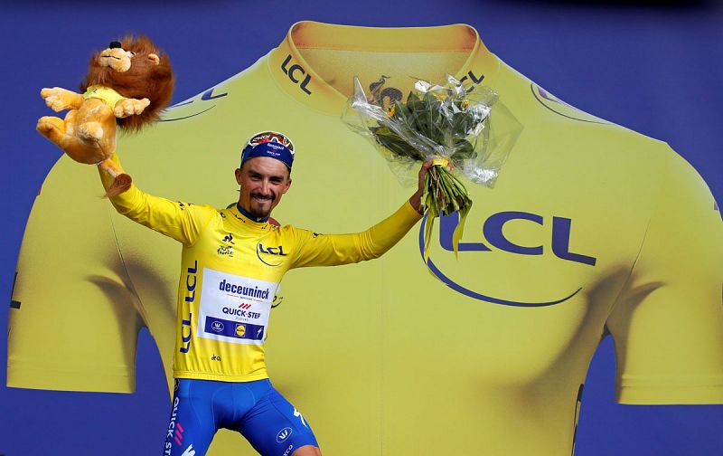 Alaphilippe deja boquiabierto al Tour ganando a lo 'clasicmano'