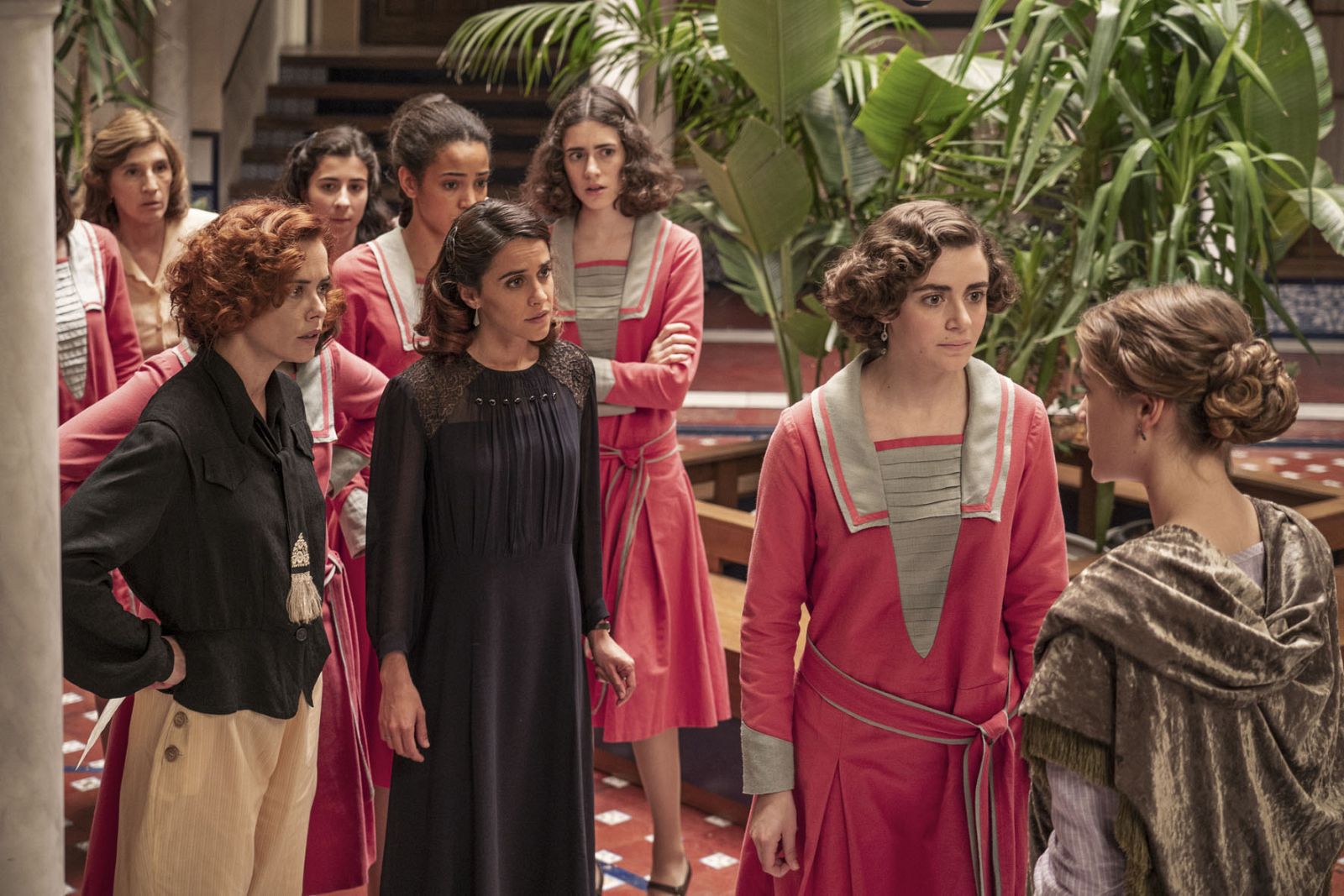 Las chicas se unen para salvar su escuela