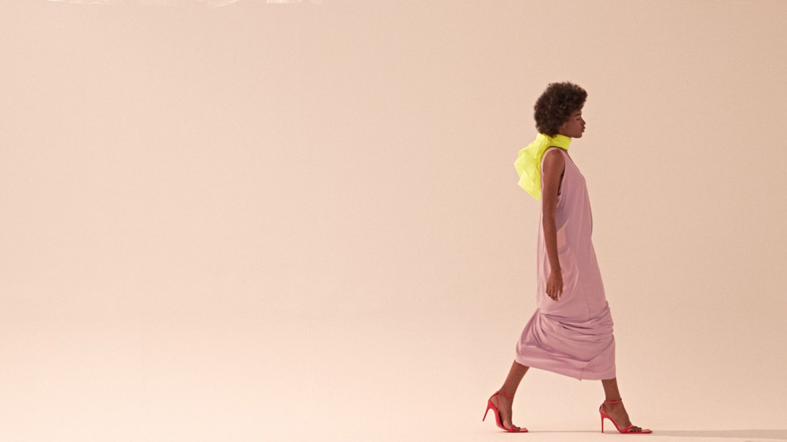 Desfile de Ernesto Naranjo