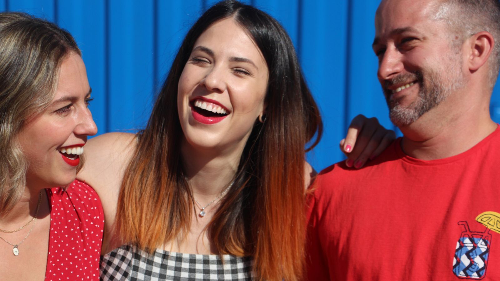 Ángela Ruiz, Álex Gara y Toño Pérez, locutores de Radio 3