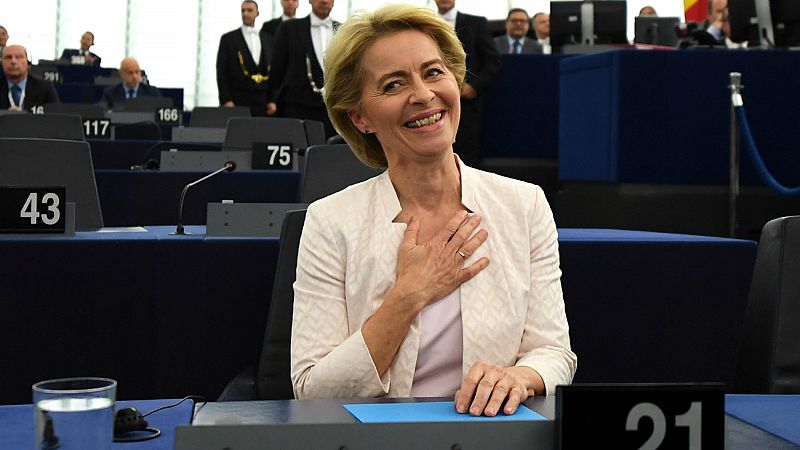 Un Parlamento Europeo dividido aprueba el nombramiento de Ursula von der Leyen como presidenta de la Comisión 