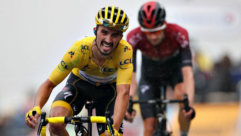 Pinot convierte la fiesta francesa en una guerra civil; Simon Yates suma la segunda victoria 