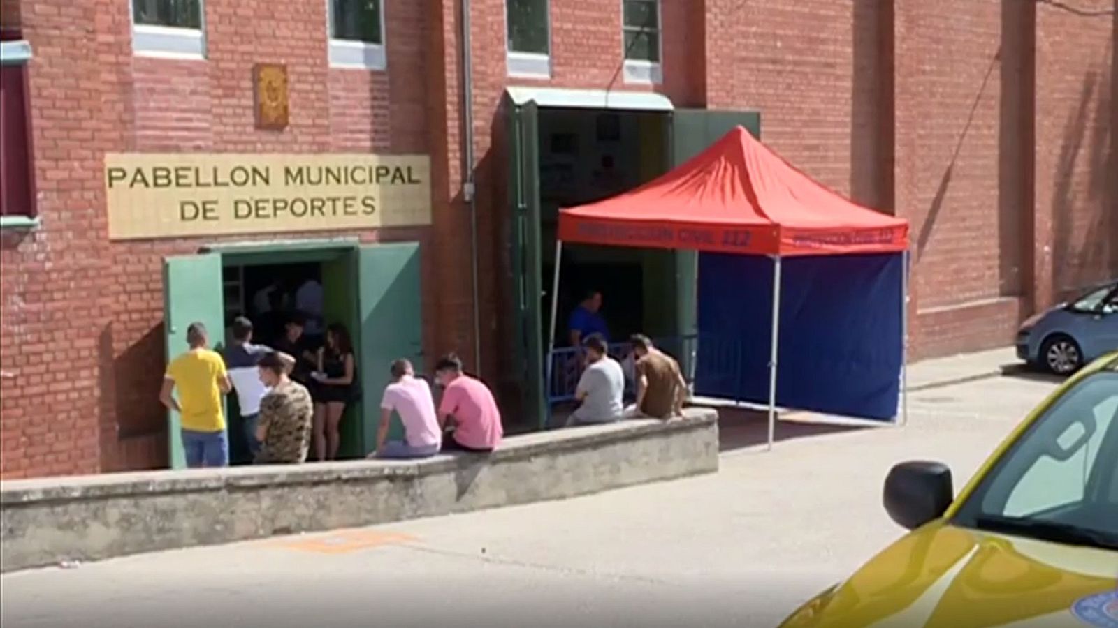 Pabellón municipal de deportes de Alba de Tormes donde se despide a los cuatro jóvenes fallecidos en un accidente de tráfico