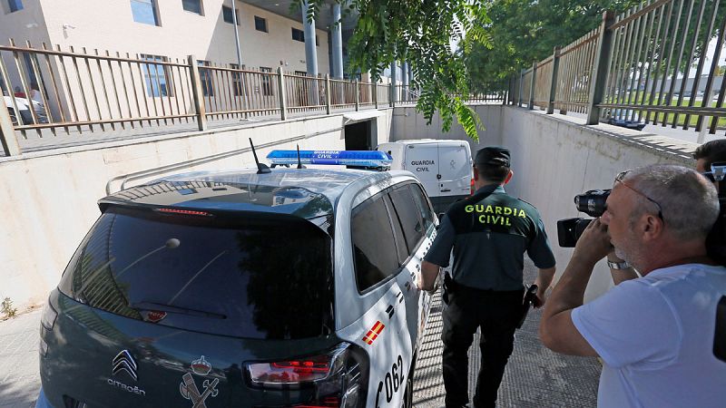 Prisión para tres de los cinco detenidos por una presunta agresión sexual grupal a una mujer en Benidorm 