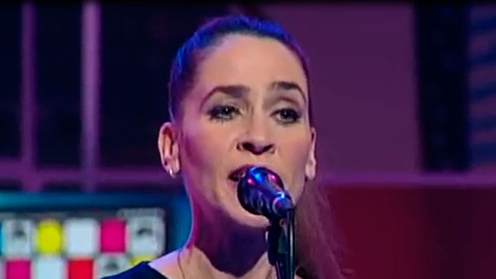 Inés Bayo durante una actuación en La 2