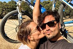 David Bustamante disfruta de unas merecidas vacaciones con Yana Olina